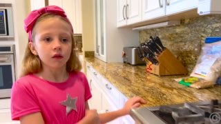 Like nastya prt nastya celebra a decoração do quarto de ação de graças e halloween | coleção de vídeos para crianças