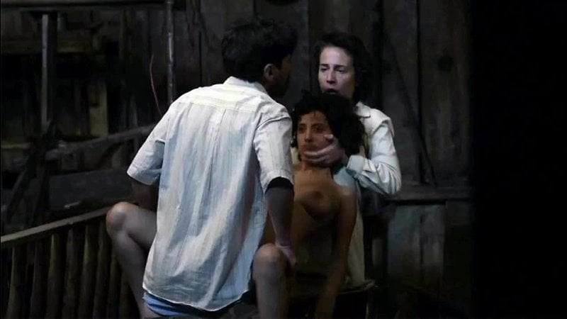 Сын увидел как папа с мамой молодые его сестру (инцест, муж с женой ебут дочку, кончил внутрь, секс дочь)