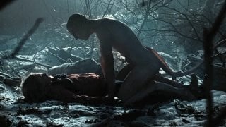 Мутант молодые и оплодотворяет жену своего создателя (кончил внутрь, горячее жену, секс с монстром, наполнил спермой)