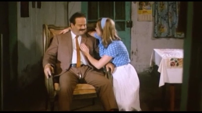 Увидев член отца, дочке захотелось секса эротические сцены из фильмов