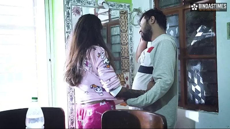 Subah subah brush karne ke bahane sautele bhai ne brush andar daal daal ke sauteli bahan ko khub choda ❤️😱💦