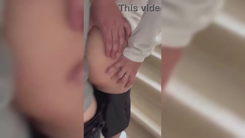 Трахает девочку в подъезде после учебы домашнее порно молодой пары, минет, раком, верхом, любительское порно