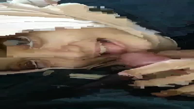 Jilbab ngemut di mobil doodstream(1) mp4