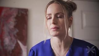 Маған секс видеоларын көруге кемпір келді.