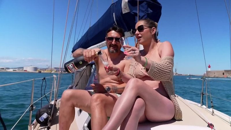 Amandine pellissard and chat bite #секс #кастинг #порно #русскоепорно #порновидео #порнобесплатно #порнофильмы