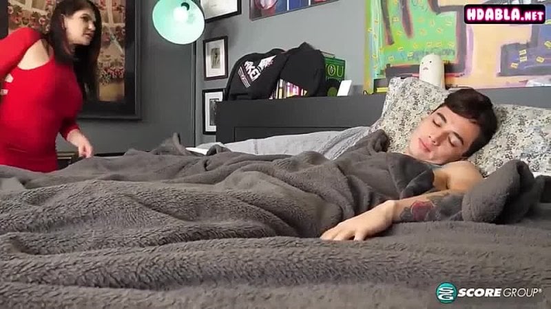 Babamın yeni karısını ilk ben siktim hemde götten altyazılı hdabla porn, hd porno, rokettube, mobil porno filmi