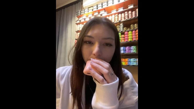 Продавщица табачки