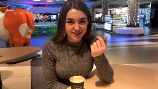 Я так хочу отсосать тебе прямо здесь пошли в туалет быстрее🤪🍒 #порно #секс #эротика #попка #booty