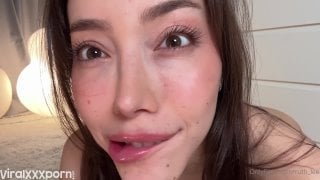 Fingering creamy pussy closeup | ruth lee