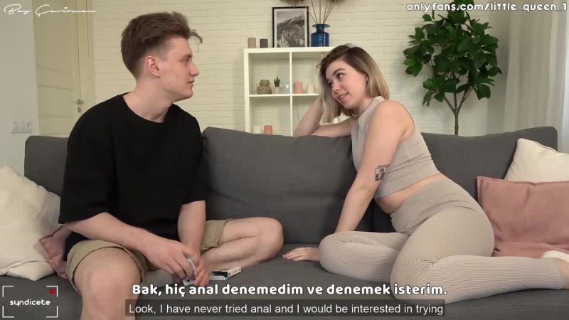 Üvey kız kardeş erkek kardeşi ile i̇lk kez anal denemeye karar  