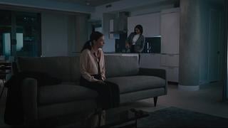 Лесбиянка заставила подругу лизать ей между ног