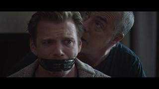 Грабитель связал мужа и трахнул его жену