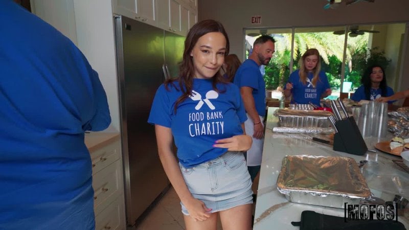 Boobs bank w brett maker luna luxe rissa may