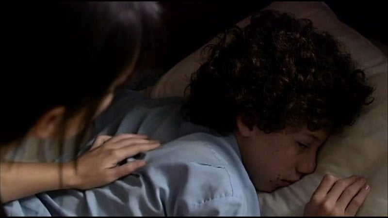 Мачеха увидела как пасынок дрочит и решила дать ему