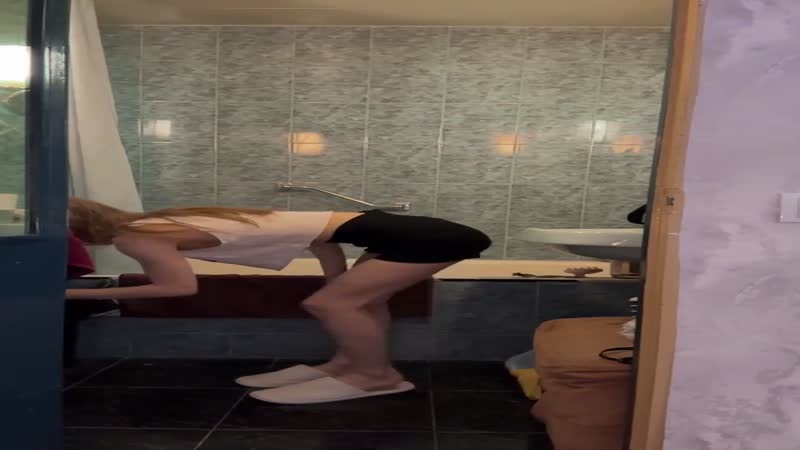 Bokep colmek memek bule bali cewe rusia ngentot dengan cowo indonesia bandar ayam geprek sampe memek muncrat (1)