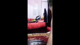 نيك مصرى وجارته mp4