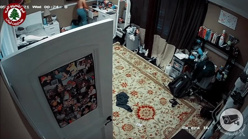 ديوث يسرب مقاطع أخته من غرفة نومها عبر كامرا سرية 🥵