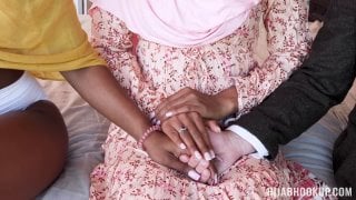 Hijabhookup jayne doh and rhae woods