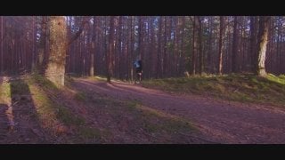 Испуганная студентка трахнута в лесу | кастинг, в закладки, взрослые с молодыми