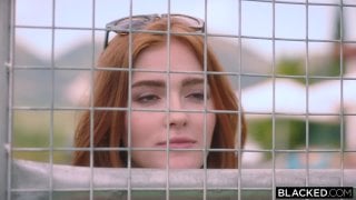 Yigitlar qizlar oldida onanizm qiladi onlayn Yalangoch Marina Devyatova