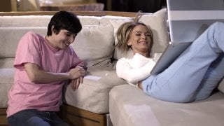 Young brunette gives a blowjob in this mp4