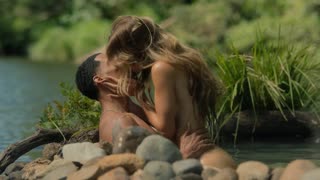 Самара уивинг (samara weaving hot scenes in "nine perfect strangers" s01e05 2021)