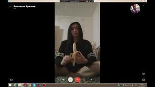 Развод по Skype #12 [скрытая камера , на камеру , голая , молодые , перископ , разделась , молодая , секс , русское , развод по скайпу]