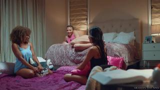 Gia derza, vina sky, jenna foxx cum gluttons slumber party squirtfest [lesbian]