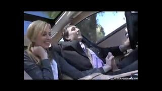 Девочки трогают , и дрочат члены Handjob Compilation