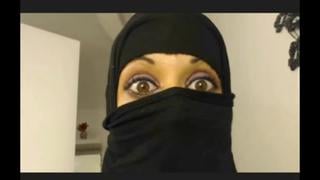 Saudi arabian women unveiled hot masturbation | arab