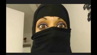كشفت السيدات العربيات السعوديات عن الاستمناء المثالي عربي