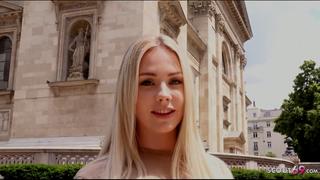 Foto Model Angie Pickup And Raw Pound At Street Casting Job