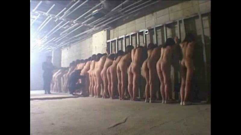 Принудительное групповое раздевание, cfnf, принудительная нагота, женщины за решёткой