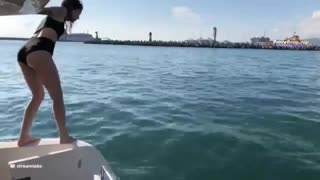 Popes of Genshuly in the swimsuit of Gensyxa Gensokha drain naked boobs breasts were burned by Strimmersha Twich 