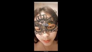 arsyila colmek pake botol parfum at live omek mp4