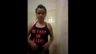 لبوة مصرية بتتصور وهية ملط(mp4 low quality) mp4