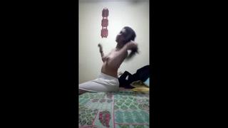 Pakistani hot sex karachi viral girl(480 p) mp4