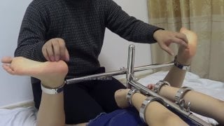 【玉箫】k9驷马训练器下的裸足tk 驷马捆绑拖鞋挠痒(秋 ）