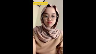 Bby ica hijab cantik toge bikin sange 1 doodstream mp4 watch online