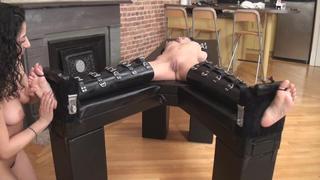 Tickle – Naked , Opened Up , And Vibrated Wmv